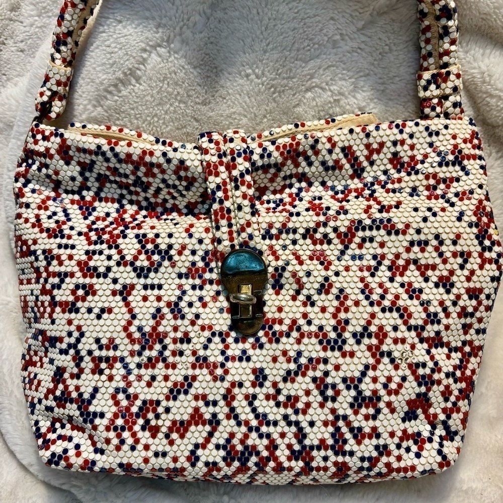 Lumured Vintage Purse Luma Mesh White Red Blue Flat Beaded Bag Bronze Hardware - Picture 2 of 14